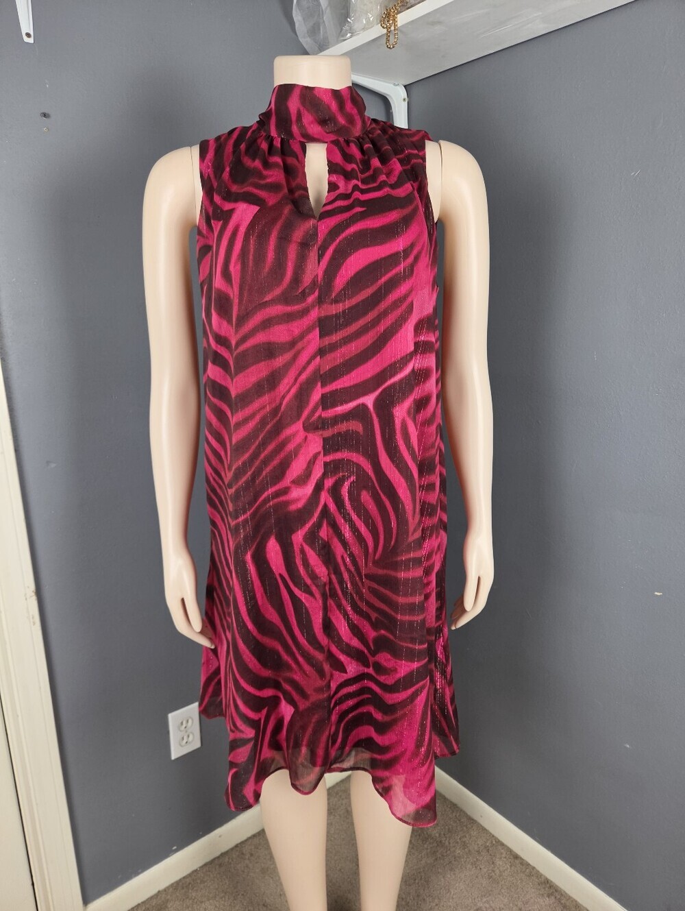 London Times Red A-line Sleeveless Dress - Picture 5 of 9